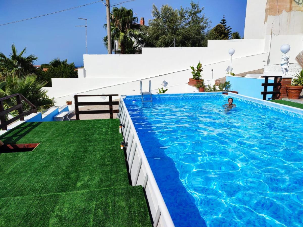 Al Meriggio Apartments Brucoli Luaran gambar